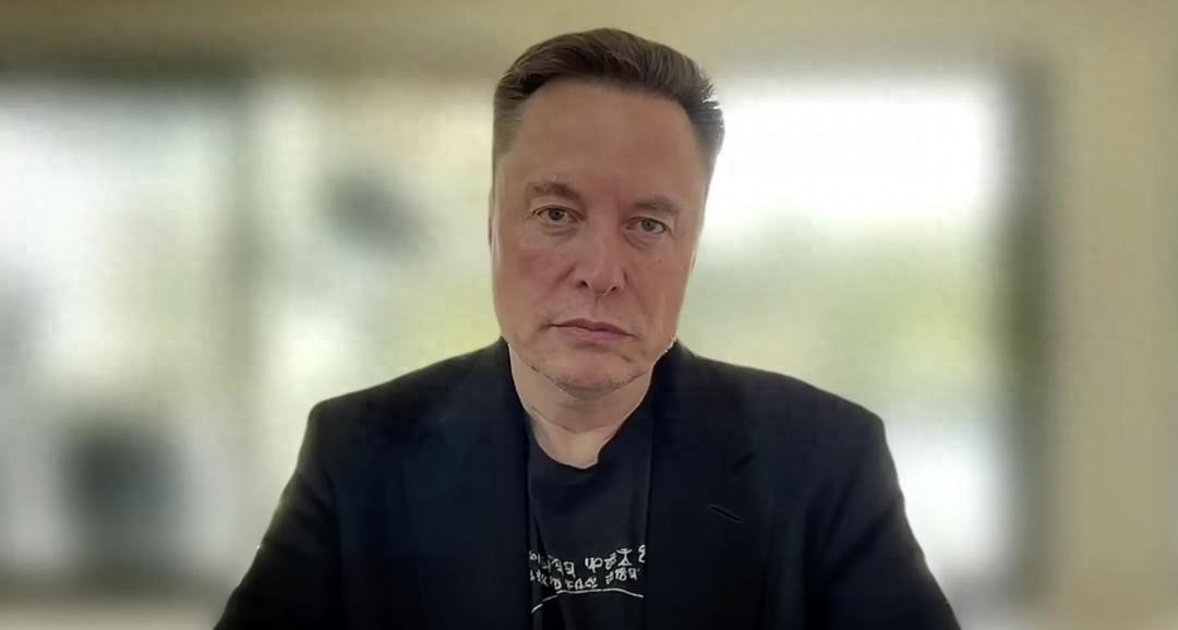 马斯克预言2030年AI超人类，Grok火箭迭代成最智能模型